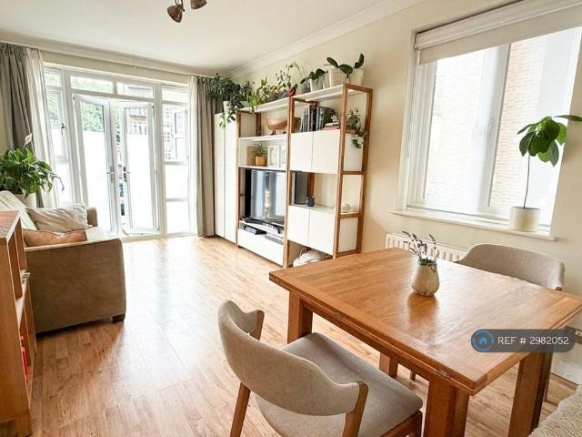 Apartment for rent in Old Ford, Bow