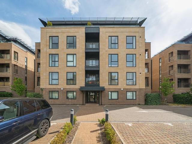Flat for rent in Golden Valley, Gloucestershire