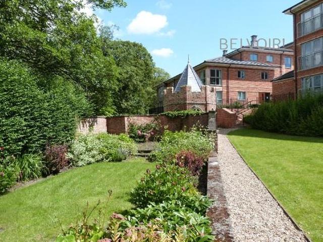Flat for rent in High Field, York