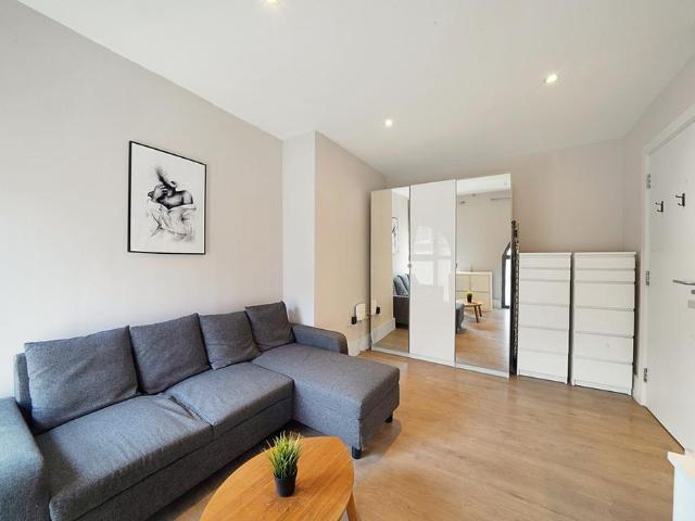 Apartment for rent in South Hampstead, Isle Of Man
