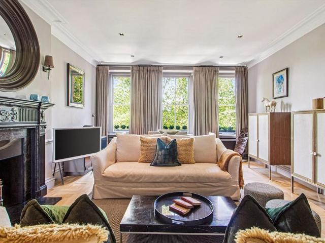 Apartment for rent in Chelsea, Greater London