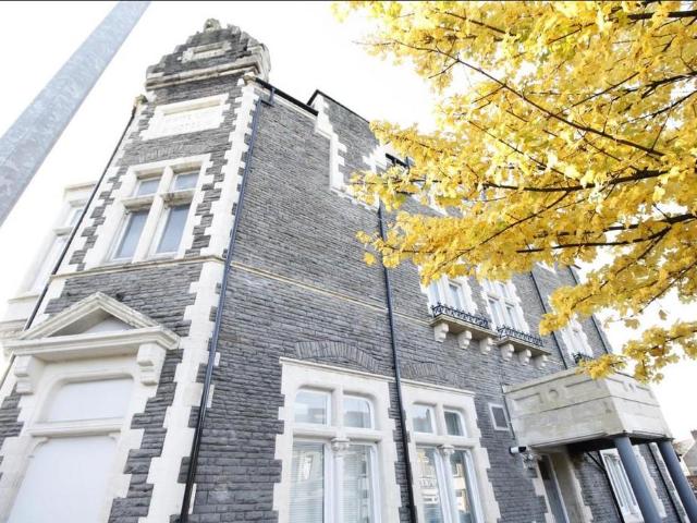 Flat for rent in Falcon Lodge, Wales