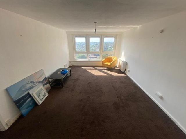 Apartment for rent in Westcliff-on-Sea, Southend-on-Sea