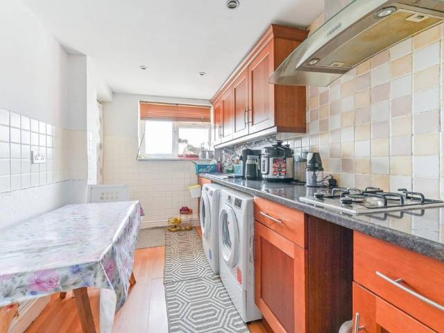 Flat for rent in New Malden, Greater London