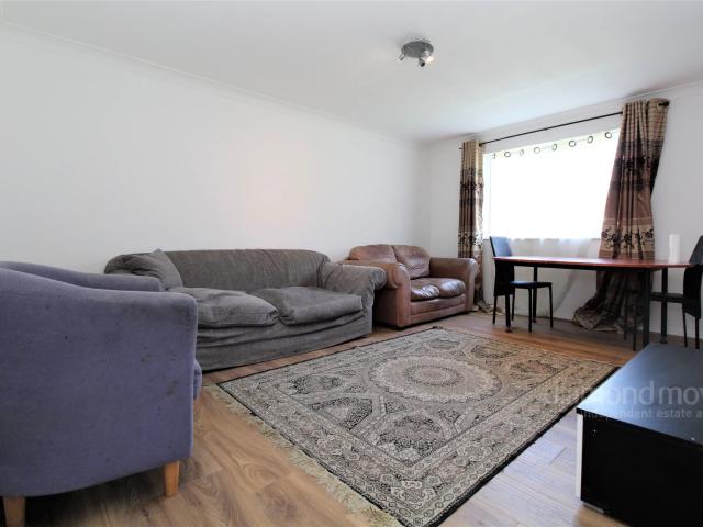 Studio for rent in London Borough of Hounslow, Greater London