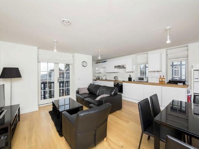 Apartment for rent in Highgate, Greater London