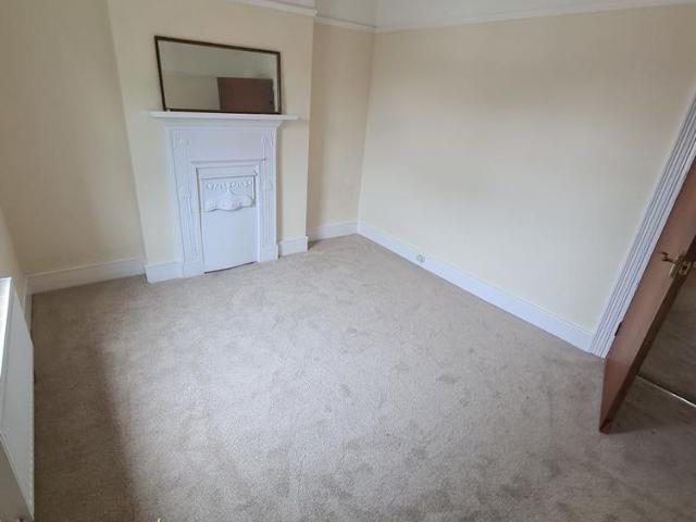 Apartment for rent in Cooden, Heathlands
