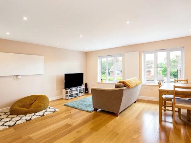 Apartment for rent in Cox Green, Horsham