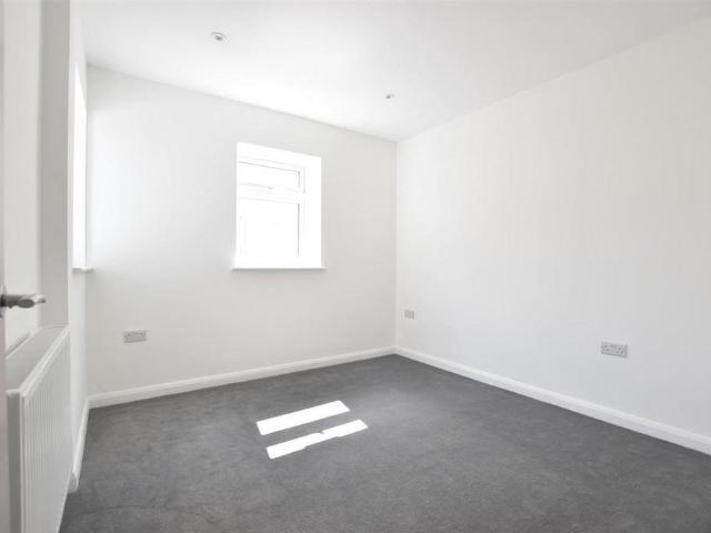 Apartment for rent in Pachesham Park, Surrey