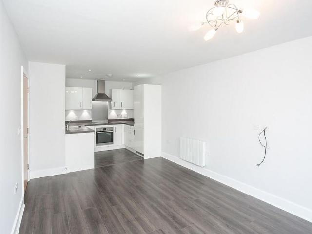 Apartment for rent in Pouchen End, Hertfordshire