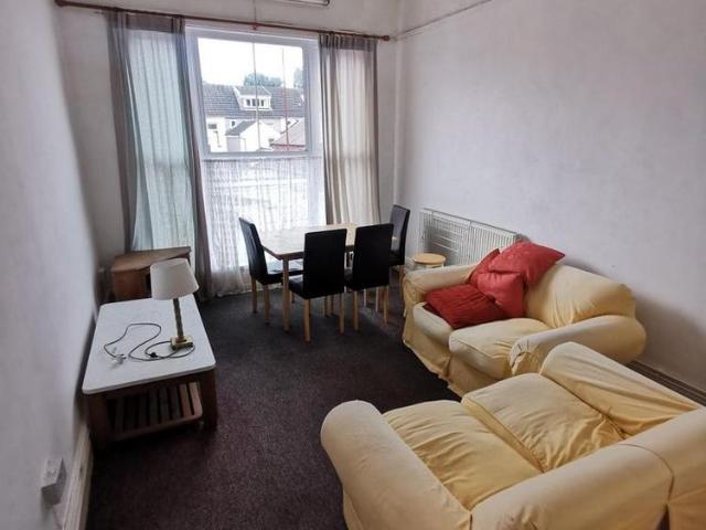 Apartment for rent in Nangreaves, Wales