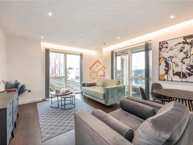 Flat for rent in Nine Elms, Greater London