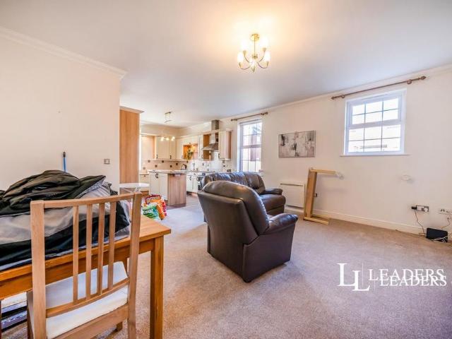 Apartment for rent in Twiss Green, Warrington