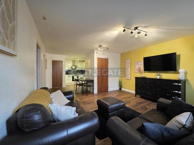 Apartment for rent in Huddersfield, West Yorkshire