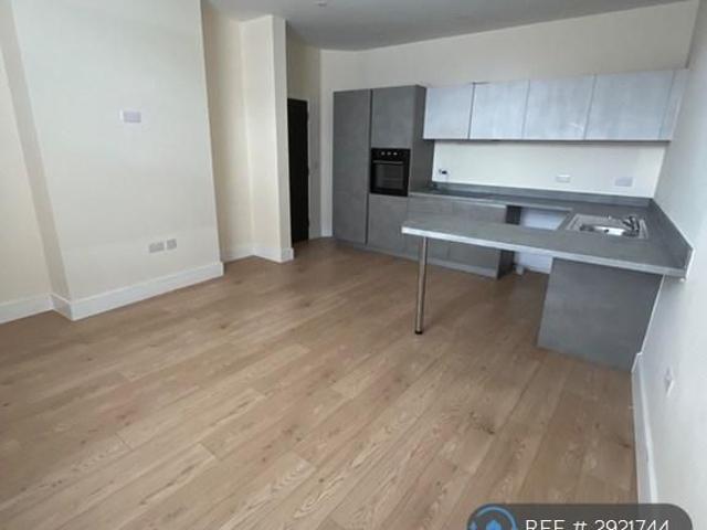Apartment for rent in Brompton, Gillingham