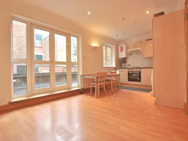 Flat for rent in Cat Hill, Isle Of Man