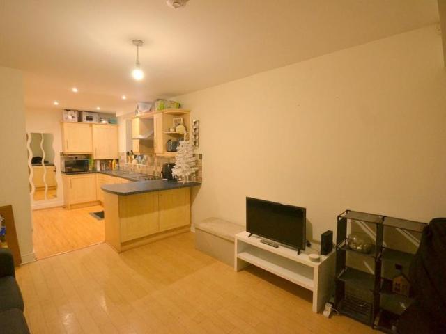 Apartment for rent in Far Cotton and Delapre, Far Cotton