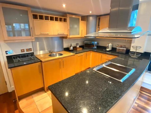 Flat for rent in Isle Of Dogs, Greater London