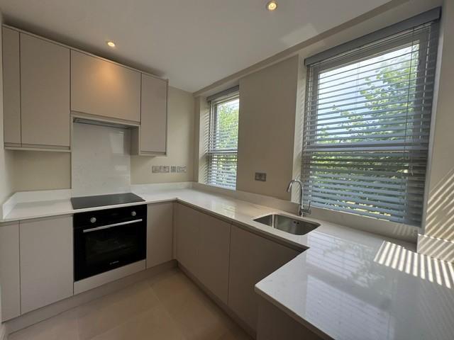 Flat for rent in Ringlestone, Midway