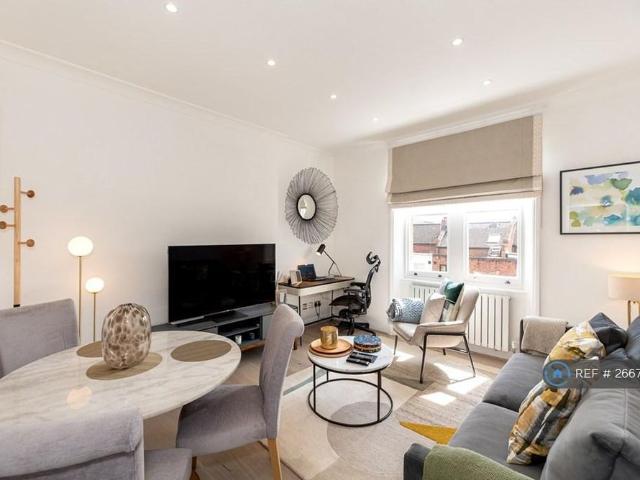 Apartment for rent in Kensington, Greater London