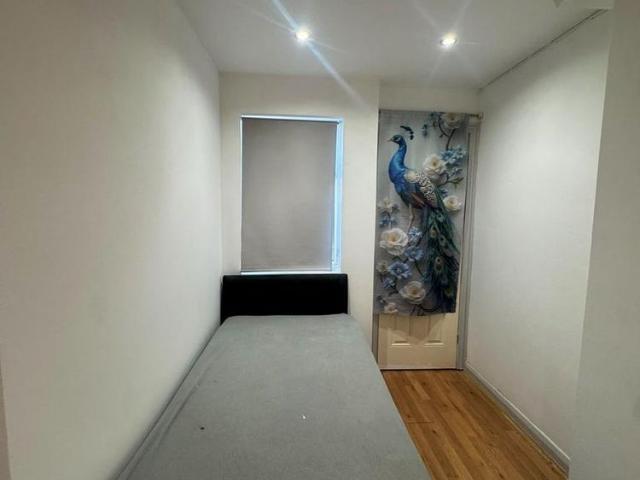 Apartment for rent in Lane, Greater London