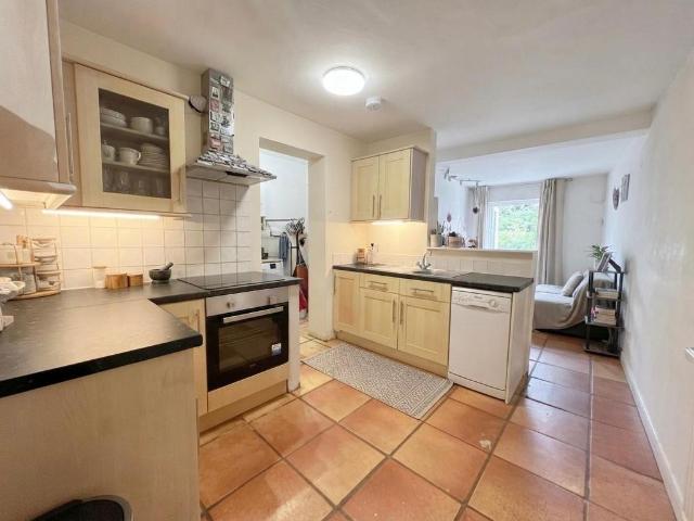 Flat for rent in London Borough of Ealing, Greater London