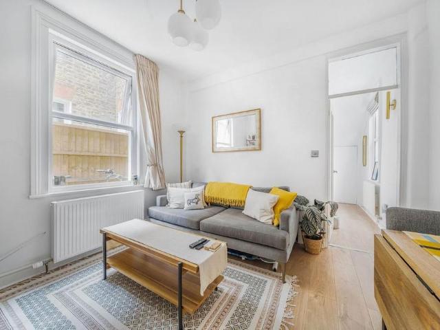 Apartment for rent in Stratford Marsh, Greater London