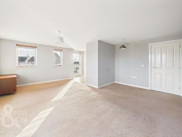Apartment for rent in Lakenham, East Bank