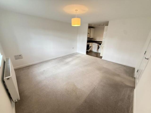 Apartment for rent in Priors Hall Park, Weldon