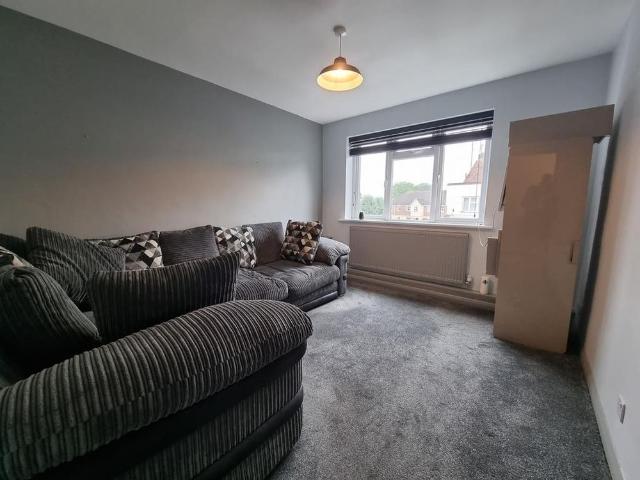 Apartment for rent in Debden Green, Epping