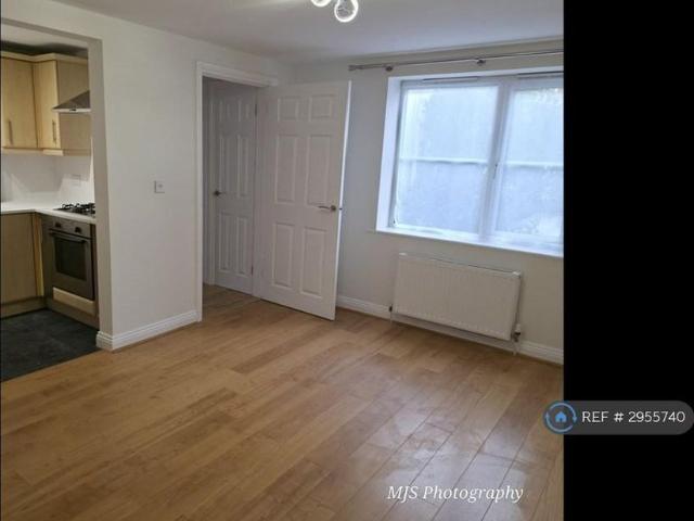 Apartment for rent in Parkstone, Poole