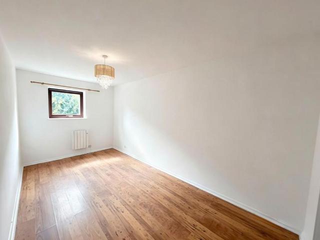 Apartment for rent in Navestock Side, Essex