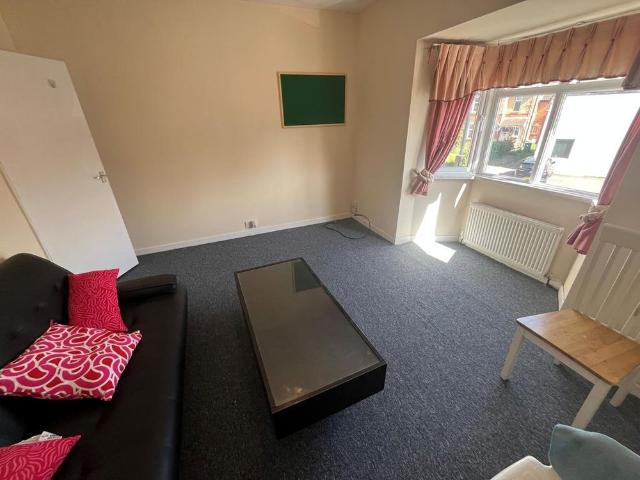Apartment for rent in Upper Shirley, City Of Southampton