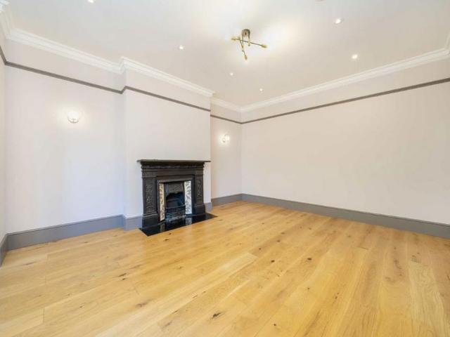 Apartment for rent in London Borough of Camden, Greater London