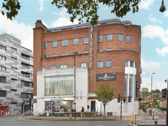 Flat for rent in East Greenwich, Greater London