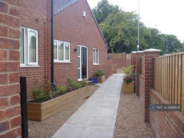 Flat for rent in Brinsworth, South Yorkshire