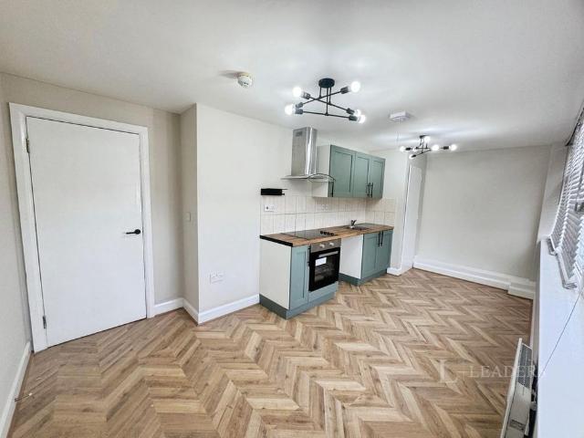 Apartment for rent in Regent Quay, Oad Street