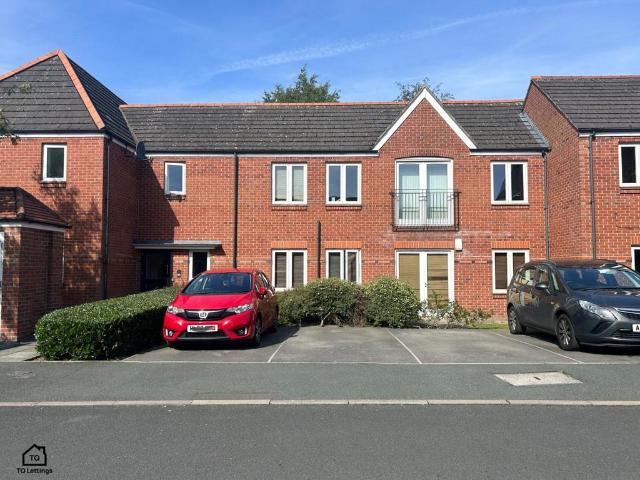 Flat for rent in Altrincham, Broadheath