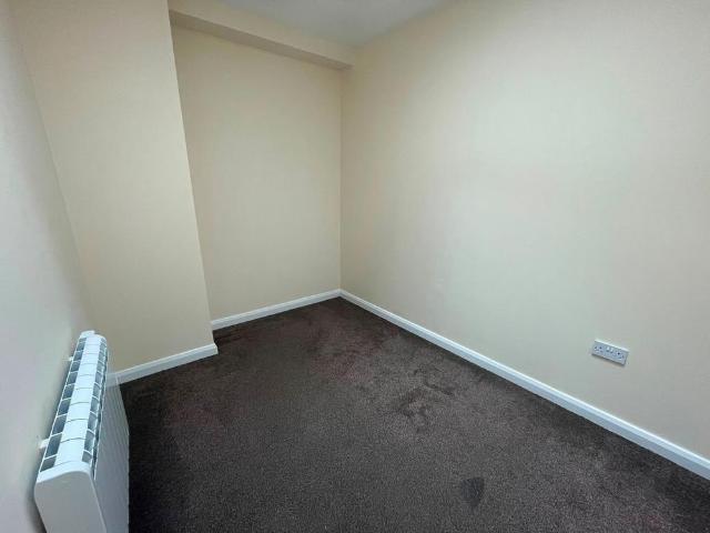 Apartment for rent in Southtown, Stokesby