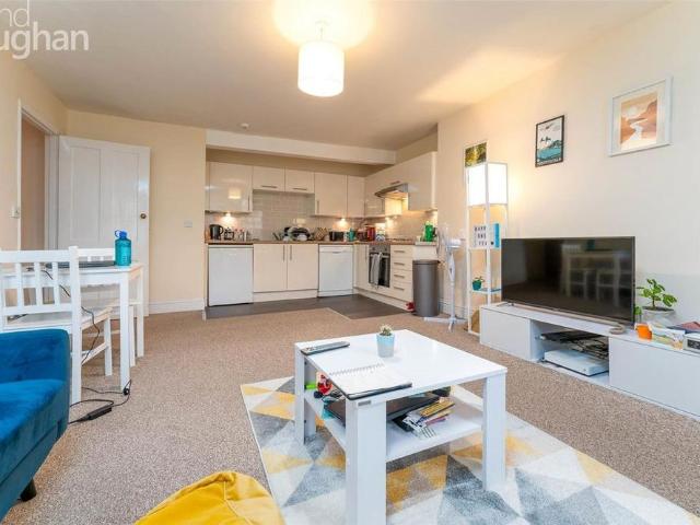 Apartment for rent in Iford, East Sussex