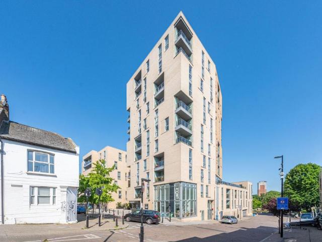 Flat for rent in London Borough of Lewisham, New Cross