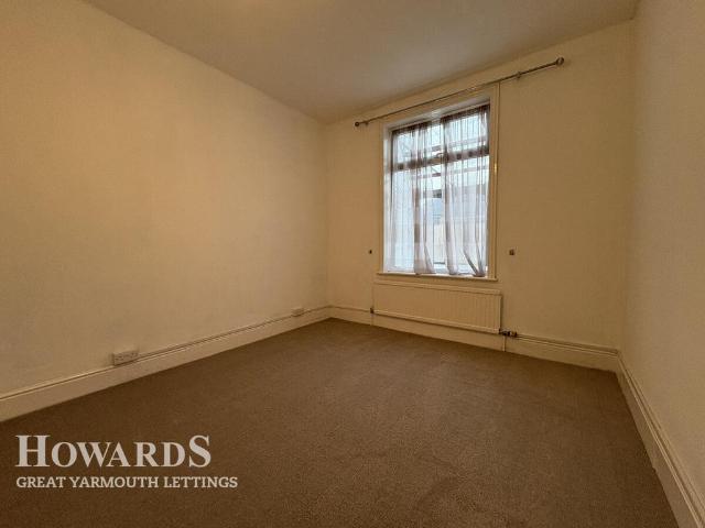 Flat for rent in Newtown, Stokesby