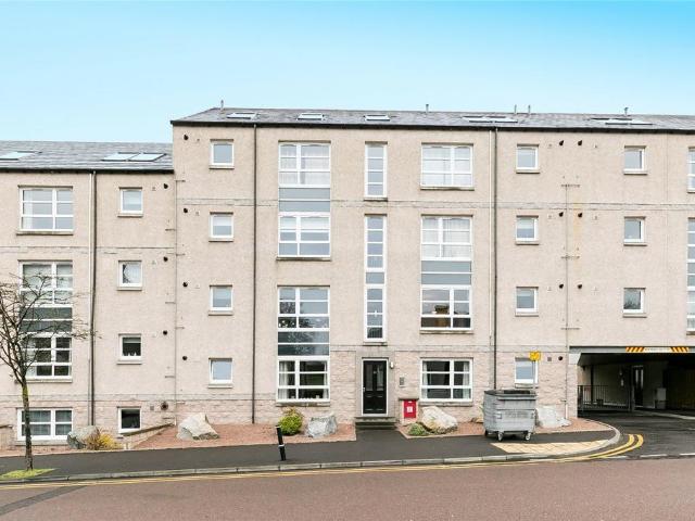 Flat for rent in Ballindoch, Scotland