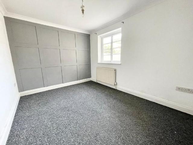 Apartment for rent in Cliftonville West, Acol