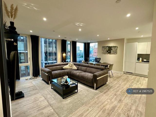Flat for rent in Greater London
