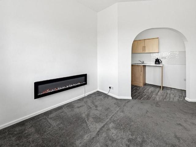 Apartment for rent in Southend City Centre Neighbourhood, Alton Barnes