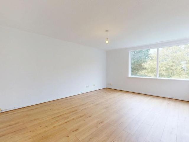 Apartment for rent in Hollinswood, Telford