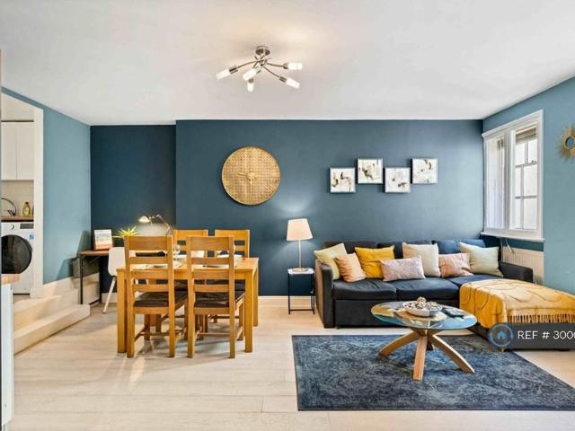 Apartment for rent in Brunswick, Brighton