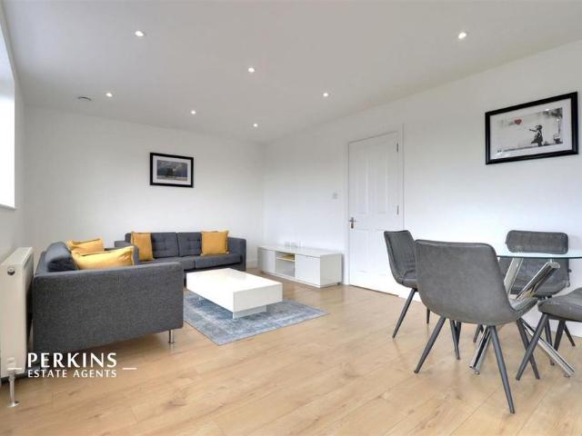 Apartment for rent in Sudbury, Greater London
