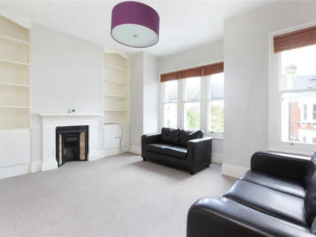 Apartment for rent in Clapham Junction, Greater London